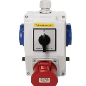 Vysoce Kvalitní FAMATEL sb020 Zás. krabice se spínačem 0-1 SB020 IP44 2x230V/16A, 1x400V/16A/5