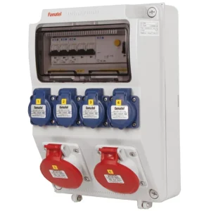 FAMATEL v1122-6kA ZSF40200000.1 /3958  Zásuvková skříň IP44 jištěná s chráničem 40/4/003 - přístroje Eaton Must-Have