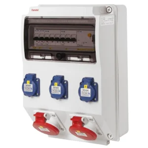 Víkendová Akce FAMATEL v330-6kA ZSF30200000.1 /3959  Zásuvková skříň IP44 jištěná s chráničem 40/4/003 - přístroje Eaton