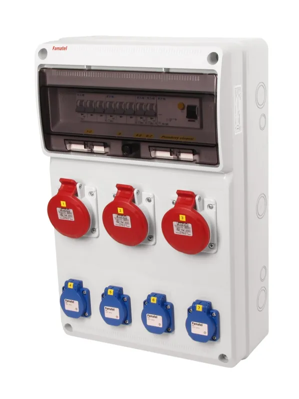 FAMATEL v667 ZSF40300000.1 /3952 Zásuvková skříň IP44 jištěná s chráničem 40/4/003 - přístroje Eaton Originální