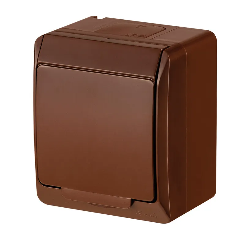 Garance Vrácení Peněz FAMATEL 5321-06 GALATEA IP44 Zásuvka 1-násobná (hnědá)