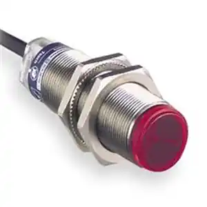 TELEMECANIQUE XUB0BPSNL2 Fotoelektrické čidlo Universal Osiconcept,kov.,kabel 2m Kup Teď