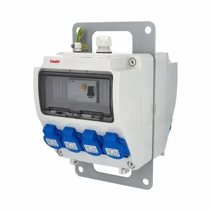 FAMATEL az1110 - ZSFZ80000000.1 /3957x2  Zás.skříň závěsná IP54 jištěná s chráničem 40/4/003-A Výhodná Nabídka