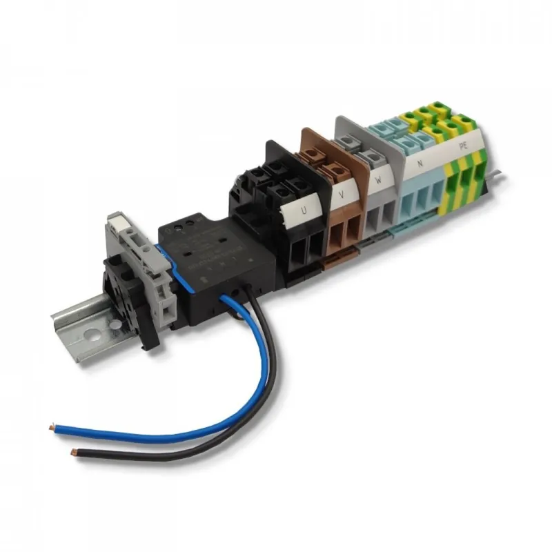 Autentický BEČOV H611102 Stožárová výzbroj SV 9.16.5p, Saltek SP-T2+3-320/Y-CLT-LED