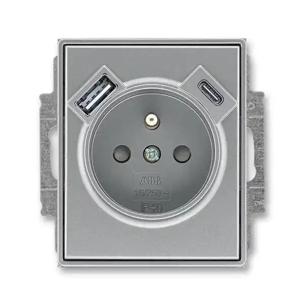 Sleva ABB 5569E-A32357 36 TIME Zásuvka 1násobná s kolíkem, s clonkami, s nabíjením USB-A, USB-C; ocelová
